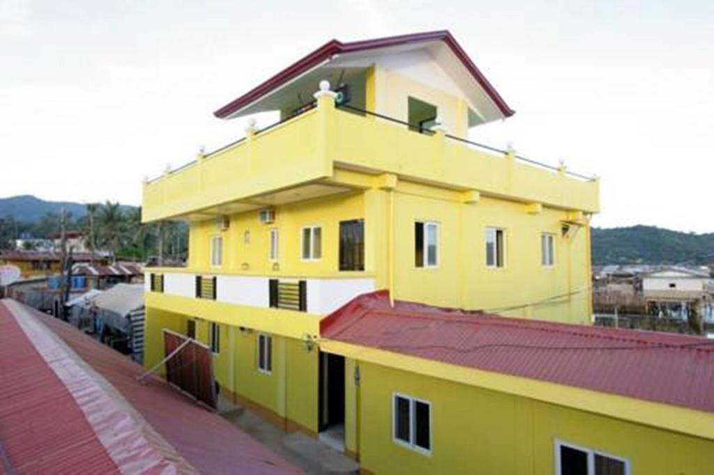 หลุยส์เบย์ทราเวลเลอร์ลอดจ์ Hotel โกรอน ภายนอก รูปภาพ